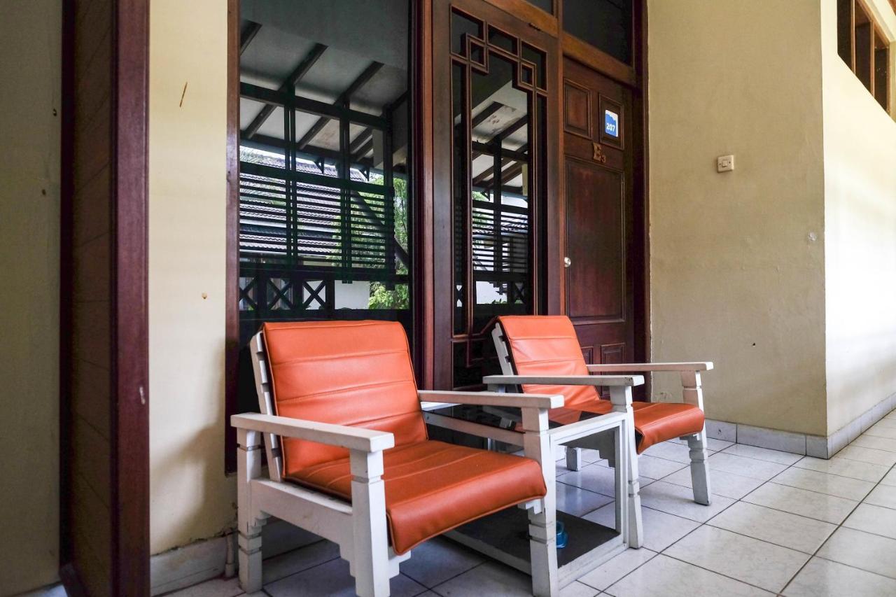 OYO 3778 Hotel Wisnugraha Syariah Yogyakarta Bagian luar foto