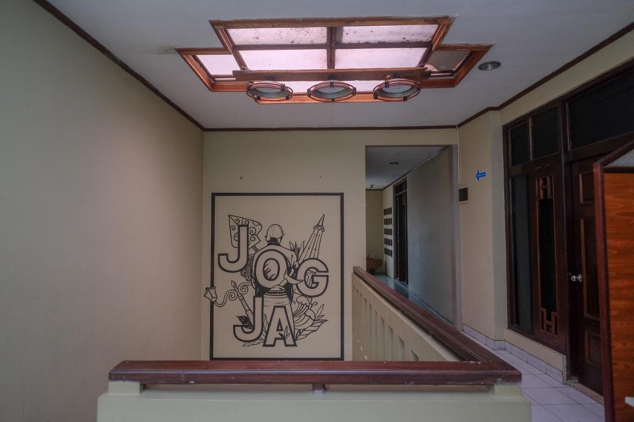 OYO 3778 Hotel Wisnugraha Syariah Yogyakarta Bagian luar foto