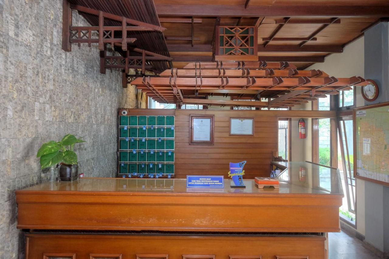OYO 3778 Hotel Wisnugraha Syariah Yogyakarta Bagian luar foto