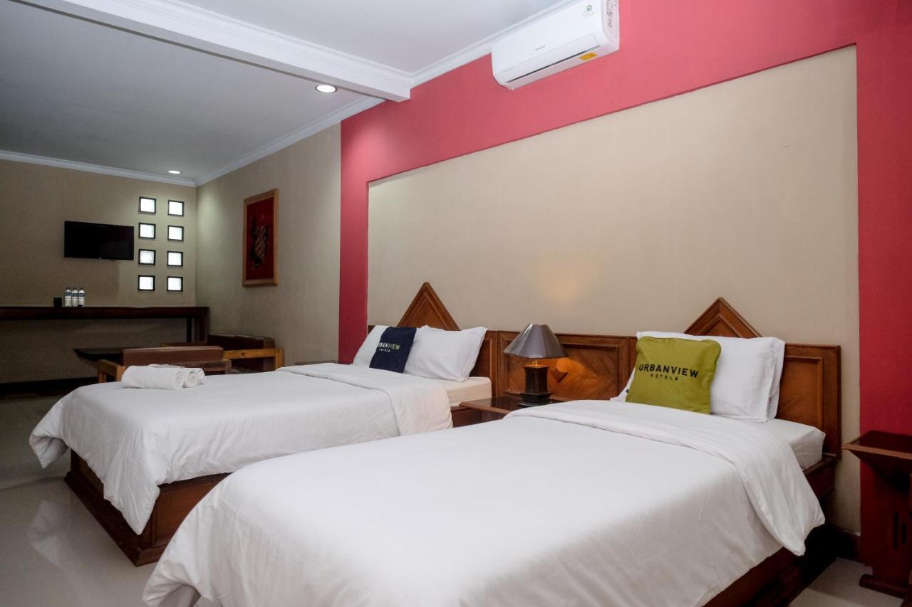 OYO 3778 Hotel Wisnugraha Syariah Yogyakarta Bagian luar foto