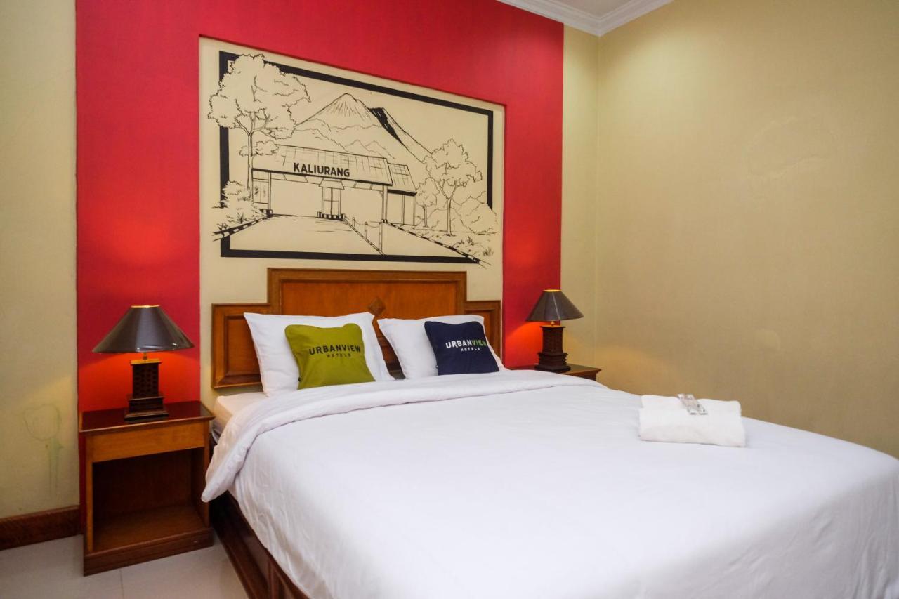 OYO 3778 Hotel Wisnugraha Syariah Yogyakarta Bagian luar foto