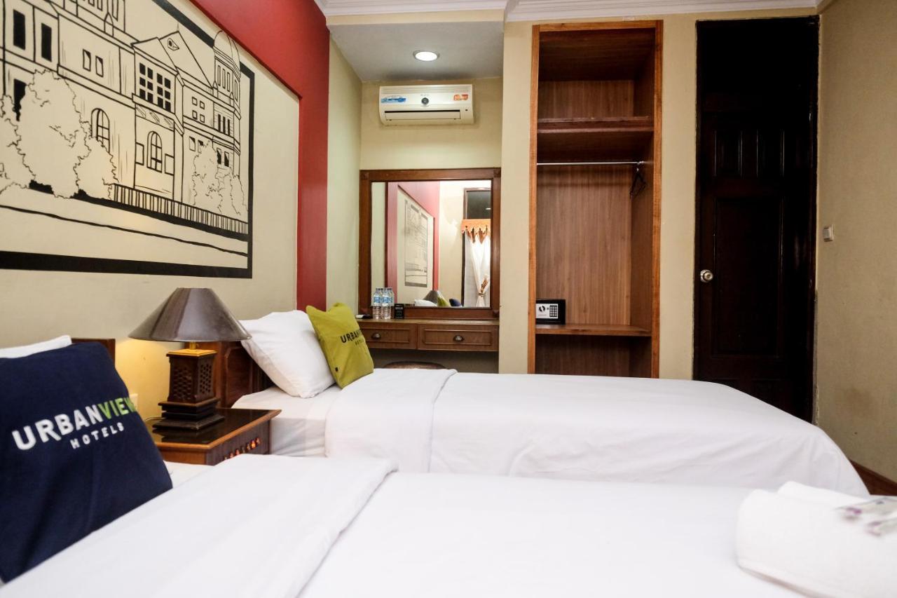 OYO 3778 Hotel Wisnugraha Syariah Yogyakarta Bagian luar foto